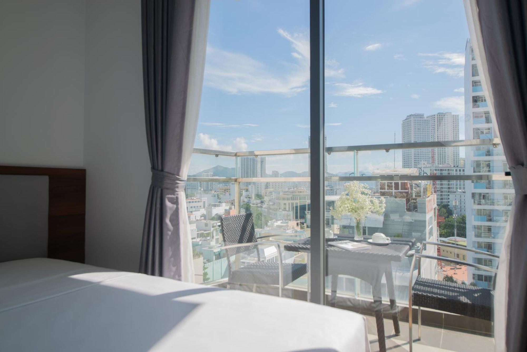 Goldcoast Hotel На Транг Екстериор снимка