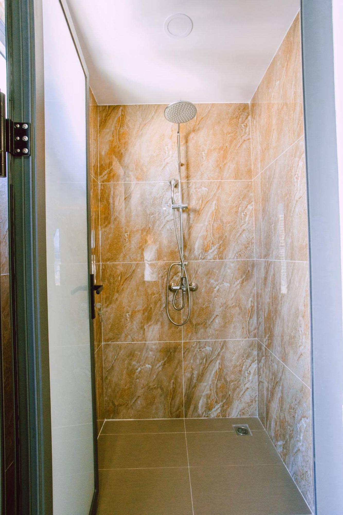 Goldcoast Hotel На Транг Екстериор снимка