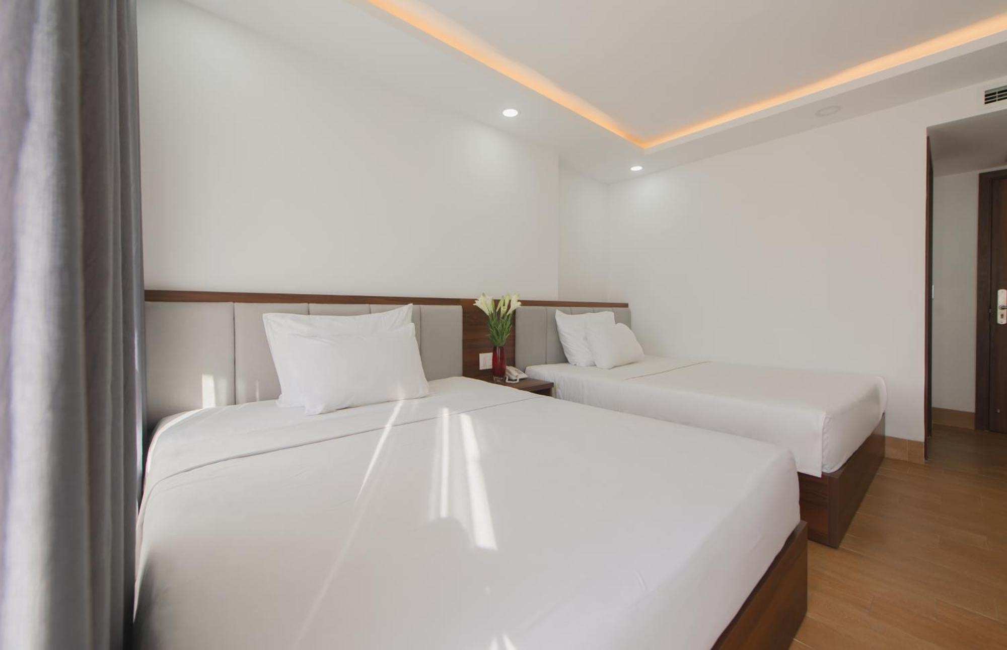 Goldcoast Hotel На Транг Екстериор снимка