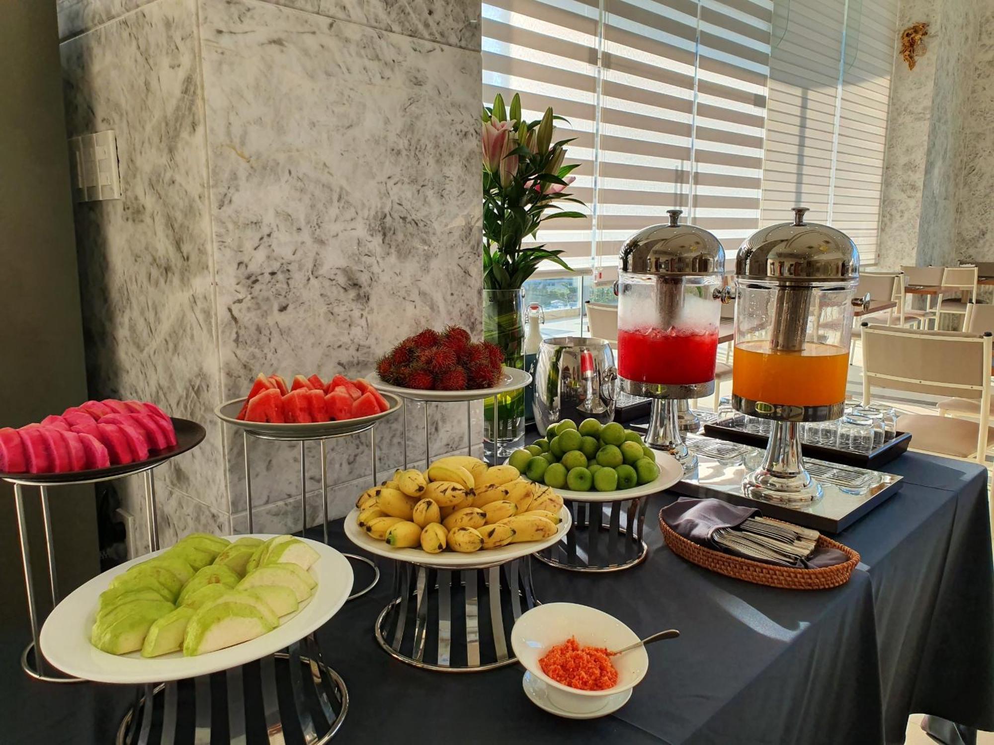 Goldcoast Hotel На Транг Екстериор снимка